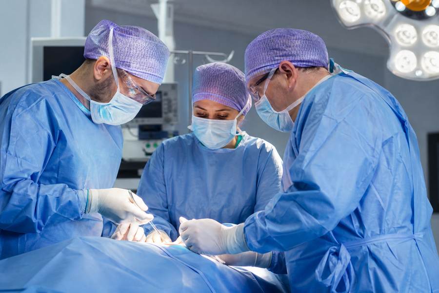 Phalloplastiek: een penis operatief aanleggen